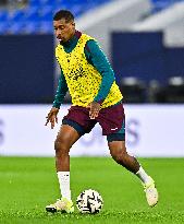 French Super Cup (Trophee Des Champions) - Paris Saint-Germain Training Session