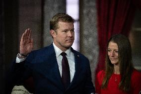 Vice President Kamala Harris swears in Senators