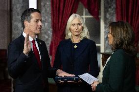 Vice President Kamala Harris swears in Senators