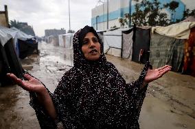 Displaced Families Suffer Harsh Weather Conditions - Gaza