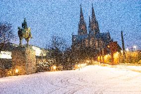 Early Morning Snows In Cologne