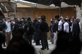 Israeli raid to provide protection for Jewish settlers - Hebron