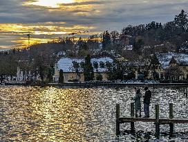 Starnberg Lakeside Promenade With View Of The Alps