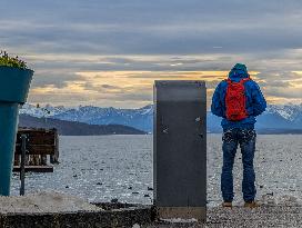 Starnberg Lakeside Promenade With View Of The Alps