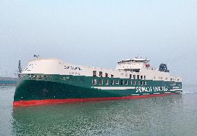 World's Largest Cargoes ro-ro Ship