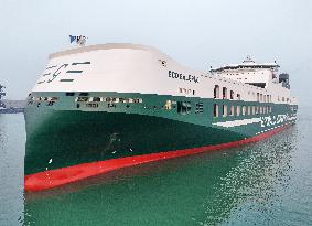 World's Largest Cargoes ro-ro Ship