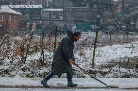 Fresh Spell Of Snowfall In Kashmir