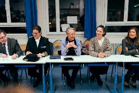 Elisabeth Borne visits an elementary school - Longjumeau