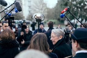 Elisabeth Borne visits an elementary school - Longjumeau