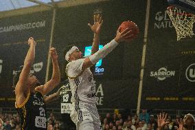 Basketball - French Champ - La Rochelle V Asvel