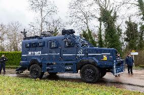 Farmers Rally to Blockade Paris in Essonne