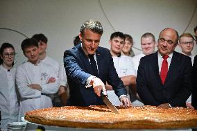 Emmanuel Macron Host The Traditional Epiphany Galette Ceremony - Paris