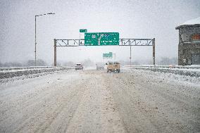 Snowstorm Hits Washington DC On Morning Of January 6th Causing Dangerous Roads