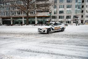 Snowstorm Hits Washington DC On Morning Of January 6th Causing Dangerous Roads