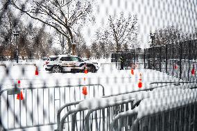 Snowstorm Hits Washington DC On Morning Of January 6th Causing Dangerous Roads