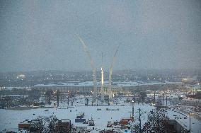 Snowstorm Hits Washington DC On Morning Of January 6th