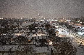 Snowstorm Hits Washington DC On Morning Of January 6th