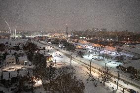 Snowstorm Hits Washington DC On Morning Of January 6th