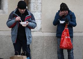 28 Christmas Eve For The Homeless And Needy In Krakow