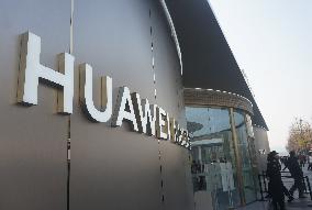 HUAWEI