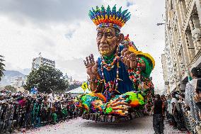 Carnaval de Negros y Blancos - Black and Whites Carnival - Desfile Magno