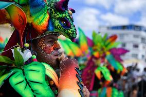 Carnaval de Negros y Blancos - Black and Whites Carnival - Desfile Magno