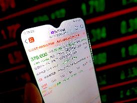Illustration Tencent Holdings Shares Falling