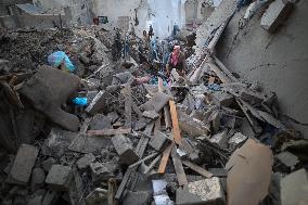 A Destroyed House After An Israeli Bombardment - Gaza