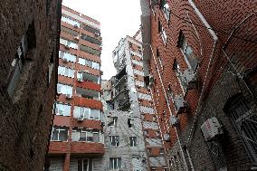 Apartment block damaged by Russian missile attack in Dnipro