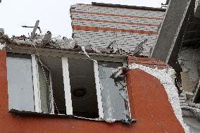 Apartment block damaged by Russian missile attack in Dnipro