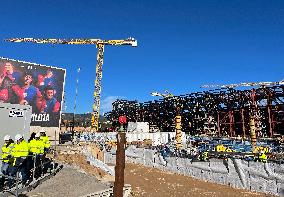 Construction of the third tier of the Spotity Camp Nou