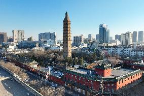 Chengtian Temple Pagoda Spire Damaged in Yinchuan