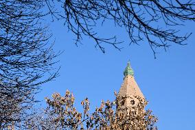 Chengtian Temple Pagoda Spire Damaged in Yinchuan