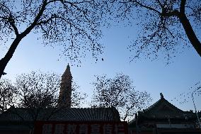 Chengtian Temple Pagoda Spire Damaged in Yinchuan