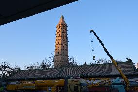 Chengtian Temple Pagoda Spire Damaged in Yinchuan