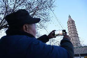 Chengtian Temple Pagoda Spire Damaged in Yinchuan