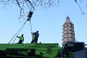 Chengtian Temple Pagoda Spire Damaged in Yinchuan