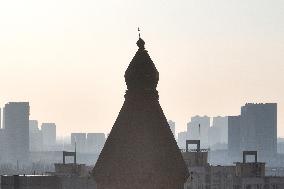 Chengtian Temple Pagoda Spire Damaged in Yinchuan