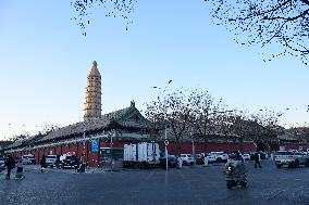 Chengtian Temple Pagoda Spire Damaged in Yinchuan