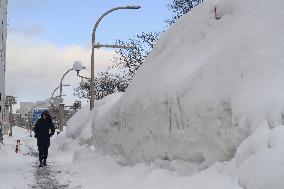 Heavy snow in northeastern Japan