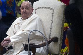 Pope Francis During His Weekly General Audience - Vatican