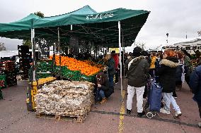 Street Market