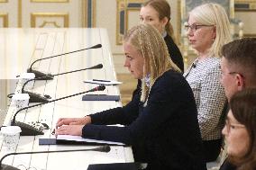 Volodymyr Zelenskyy meets Finnish Foreign Minister Elina Valtonen