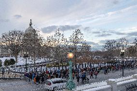 Americans Honor Jimmy Carter As His Casket Lies In Washington DC