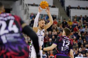 Coviran Granada v Real Madrid - ACB Liga Endesa