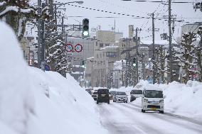 Heavy snow in Japan