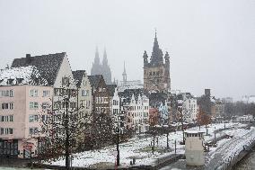 Snow Continues In Cologne