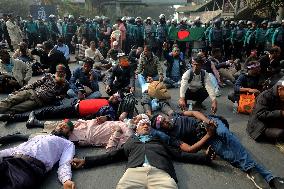 Relatives Blocked The Shahbag, Dhaka