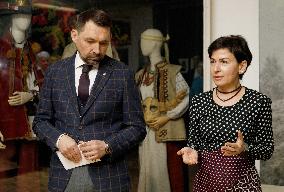 Figures of Ukrainian cinema accept state awards in Kyiv