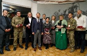 Figures of Ukrainian cinema accept state awards in Kyiv